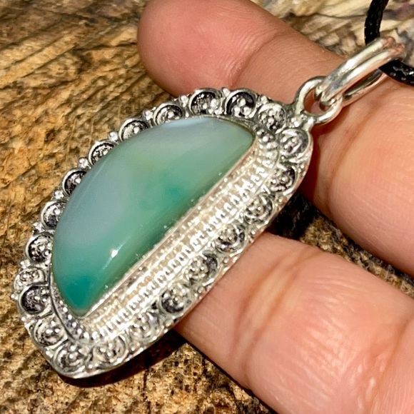 Green Botswana Pendant 2” - Picture 3 of 15